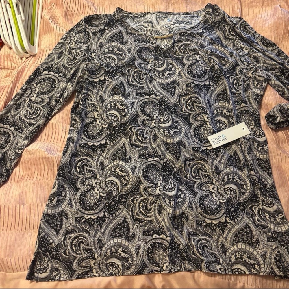 croft & barrow Black and Cream Paisley Long-Sleeve Top